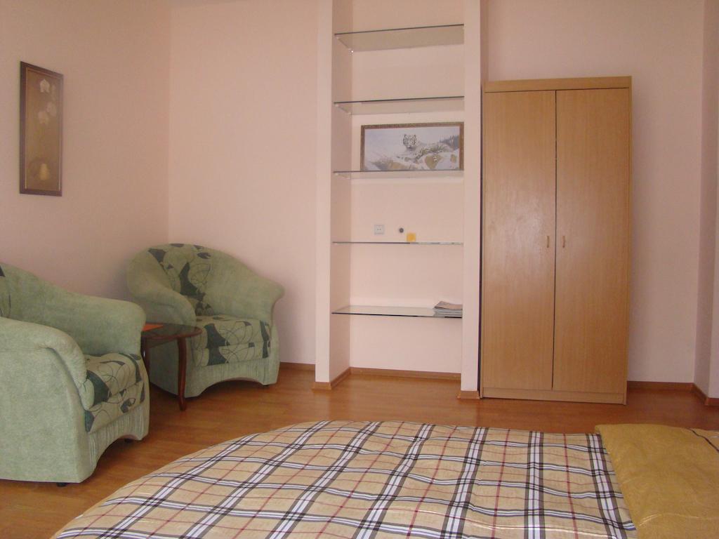 Alex Apartments Near Independence Square - Kiev Phòng bức ảnh