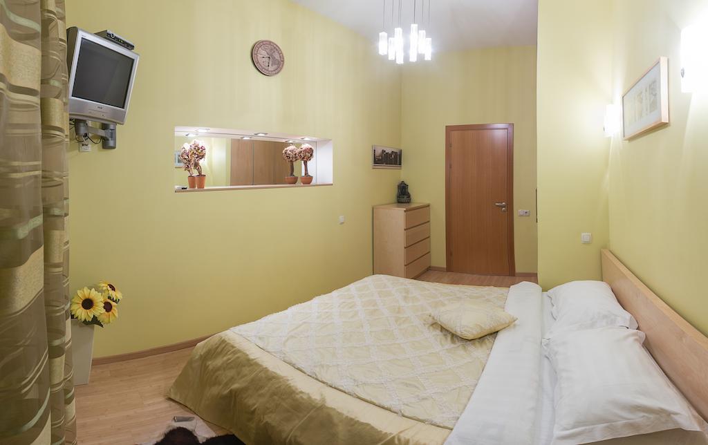 Alex Apartments Near Independence Square - Kiev Ngoại thất bức ảnh