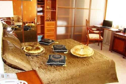 Alex Apartments Near Independence Square - Kiev Ngoại thất bức ảnh